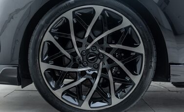 Land Rover Range Rover D350 AUTOBIOGRAPHY OVERFINCH 37