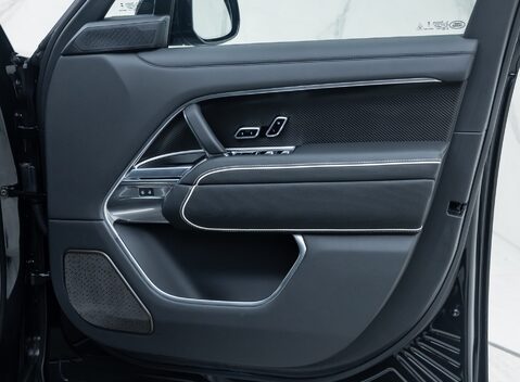 Land Rover Range Rover D350 AUTOBIOGRAPHY OVERFINCH 32