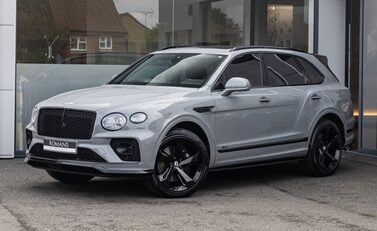 Bentley Bentayga V8 AZURE 2