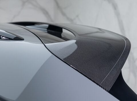 Bentley Bentayga V8 AZURE 39