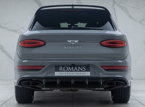 Bentley Bentayga V8 AZURE 8