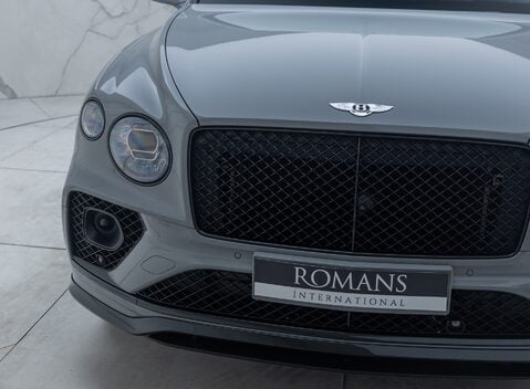 Bentley Bentayga V8 AZURE 35