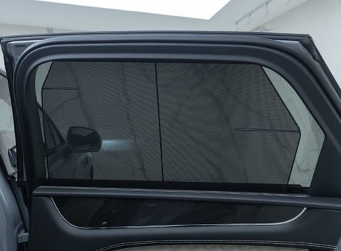 Bentley Bentayga V8 AZURE 33