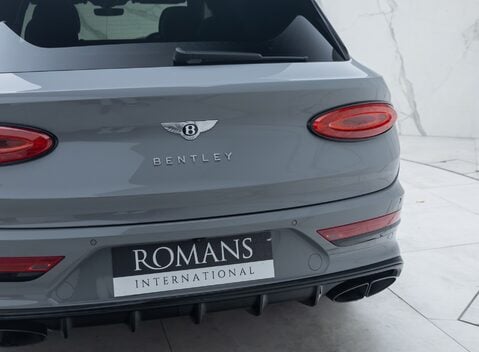 Bentley Bentayga V8 AZURE 36