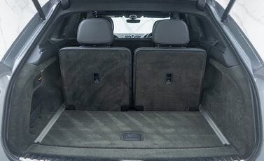 Bentley Bentayga V8 AZURE 45