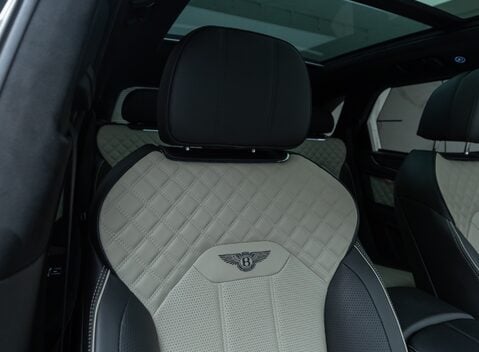 Bentley Bentayga V8 AZURE 15