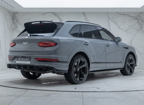 Bentley Bentayga V8 AZURE 6