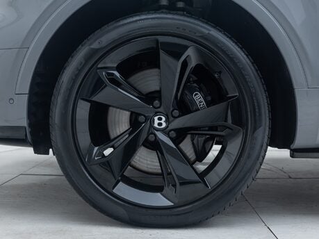 Bentley Bentayga V8 AZURE