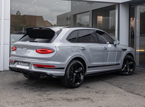 Bentley Bentayga V8 AZURE 4