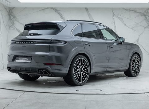 Porsche Cayenne TURBO E-HYBRID 6