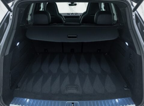 Porsche Cayenne TURBO E-HYBRID 39