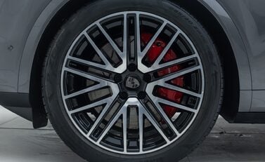 Porsche Cayenne TURBO E-HYBRID 30