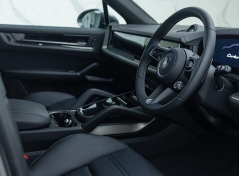 Porsche Cayenne TURBO E-HYBRID 13