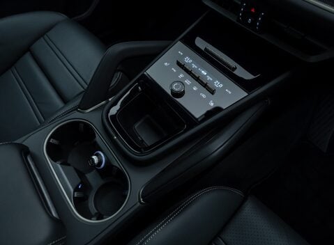 Porsche Cayenne TURBO E-HYBRID 26