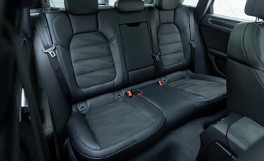 Porsche Macan GTS 17