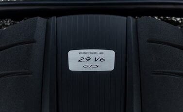 Porsche Macan GTS 35