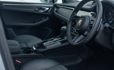 Porsche Macan GTS 13