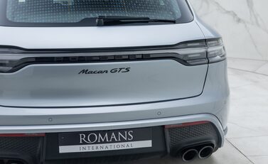 Porsche Macan GTS 30