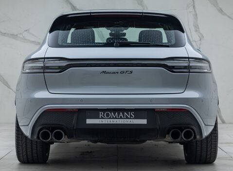 Porsche Macan GTS 8