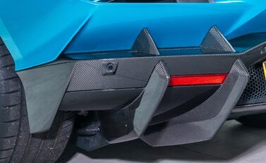 Lamborghini Revuelto 38