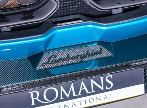 Lamborghini Revuelto 37