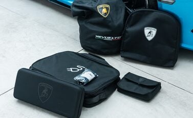 Lamborghini Revuelto 39