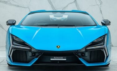 Lamborghini Revuelto 7