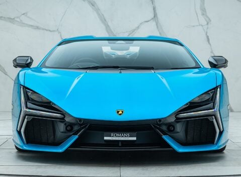 Lamborghini Revuelto 7