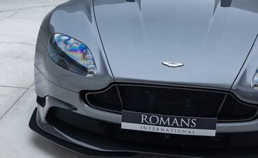 Aston Martin Vantage GT8 26