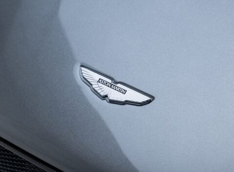 Aston Martin Vantage GT8 28