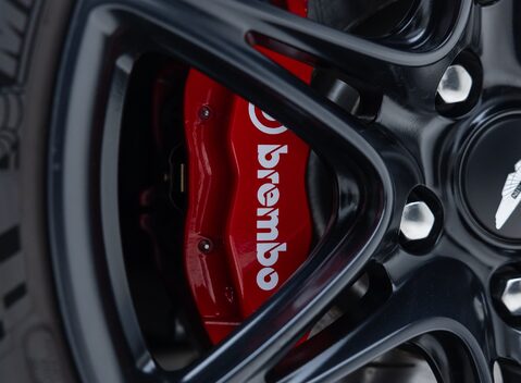 Aston Martin Vantage GT8 31