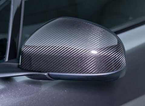 Aston Martin Vantage GT8 32