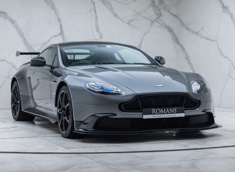 Aston Martin Vantage GT8 9