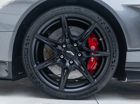 Aston Martin Vantage GT8