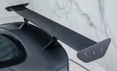 Aston Martin Vantage GT8 35