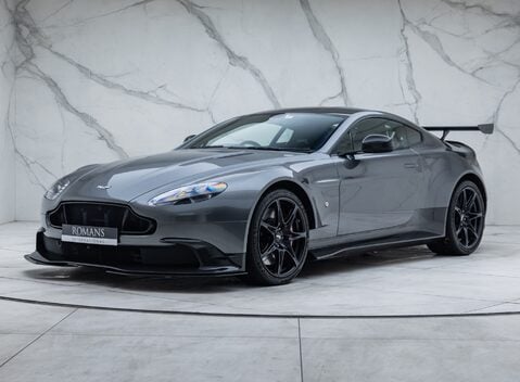 Aston Martin Vantage GT8 1