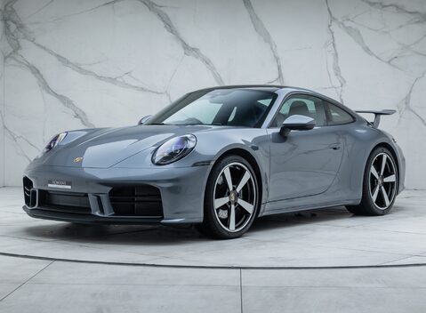 Porsche 911 Carrera (992.2) 1