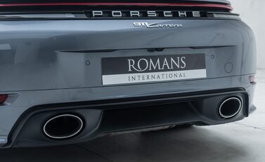 Porsche 911 Carrera (992.2) 37