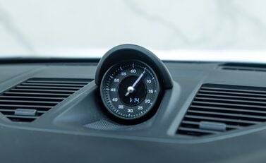 Porsche 911 Carrera (992.2) 22