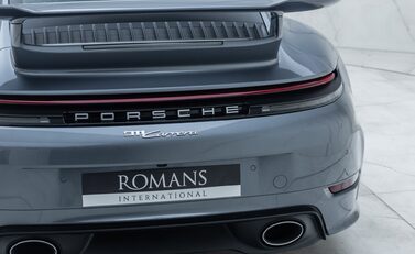 Porsche 911 Carrera (992.2) 30