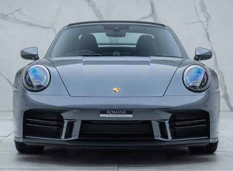 Porsche 911 Carrera (992.2) 7