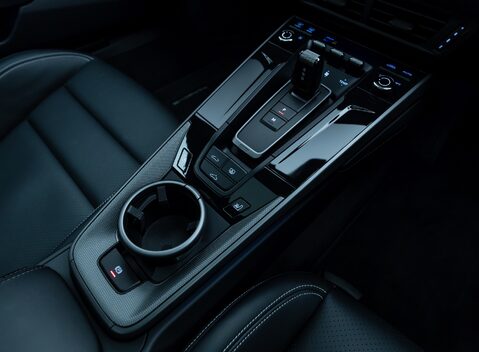 Porsche 911 Carrera (992.2) 24