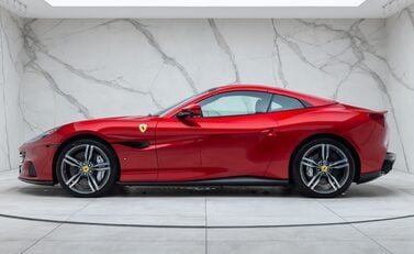 Ferrari Portofino M 7