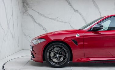 Alfa Romeo Giulia QUADRIFOGLIO 39