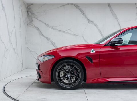 Alfa Romeo Giulia QUADRIFOGLIO 39