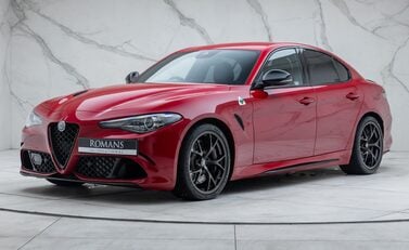 Alfa Romeo Giulia QUADRIFOGLIO 1