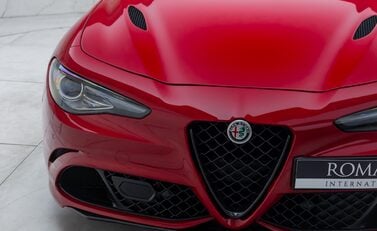 Alfa Romeo Giulia QUADRIFOGLIO 31