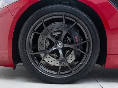 Alfa Romeo Giulia QUADRIFOGLIO