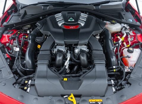 Alfa Romeo Giulia QUADRIFOGLIO 41