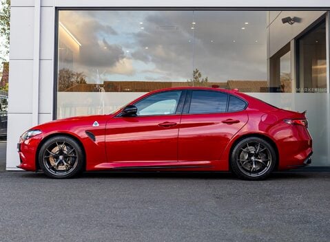 Alfa Romeo Giulia QUADRIFOGLIO 3
